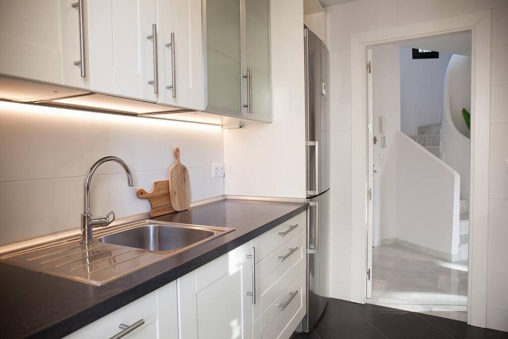Superb Townhouse In Golden Mile Apartment Марбеля Екстериор снимка