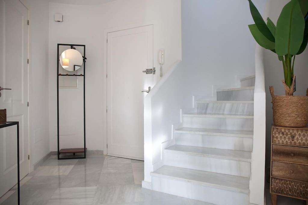 Superb Townhouse In Golden Mile Apartment Марбеля Екстериор снимка