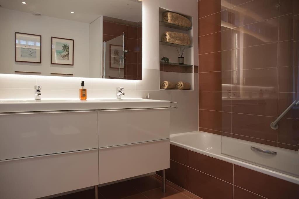 Superb Townhouse In Golden Mile Apartment Марбеля Екстериор снимка